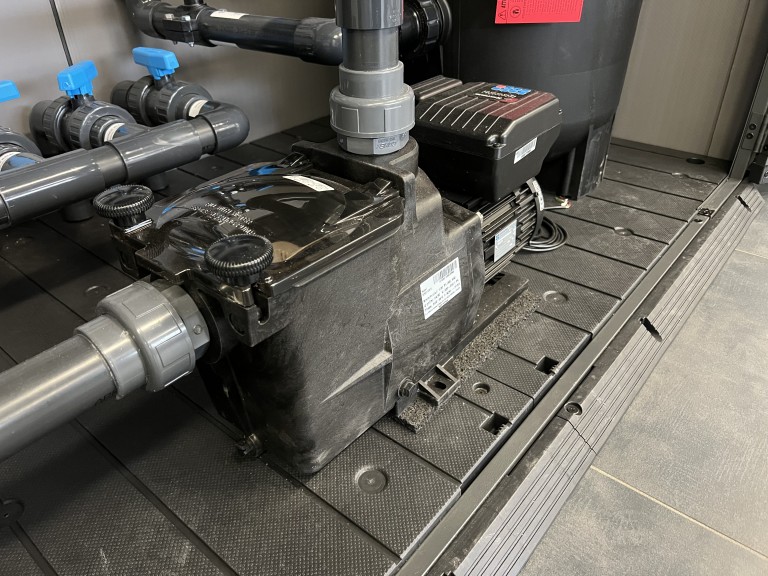 Pourquoi installer une pompe à vitesse variable sur votre piscine ?