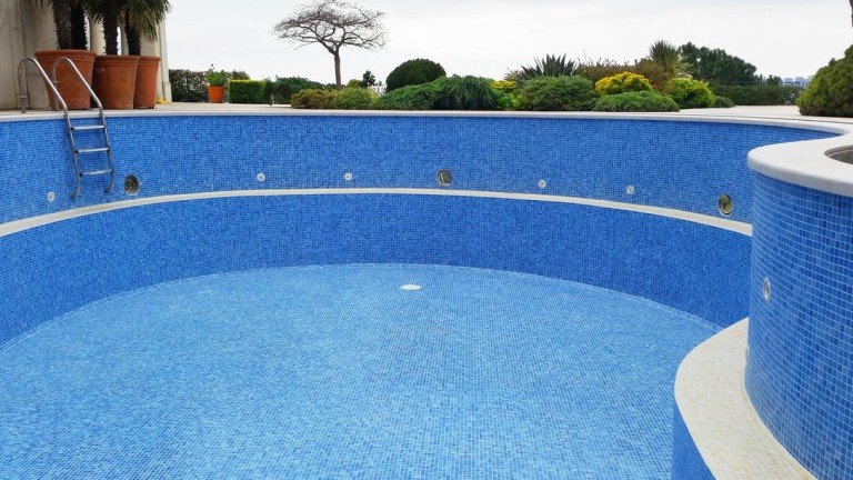 Rénovation de piscine à Rixheim : redonnez vie à votre espace détente